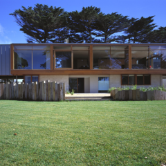 John-Wardle-Architects-for-Flinders-House