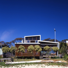 Sam-Crawford-Architects-for-Bundeena-Beach-House-6