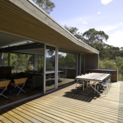 Peter-Woolard_Studio-101-Architects-for-Beach-House-_-Lorne-3