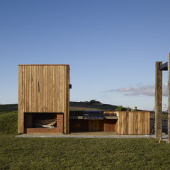 Wolveridge Architects for Hill Plains House