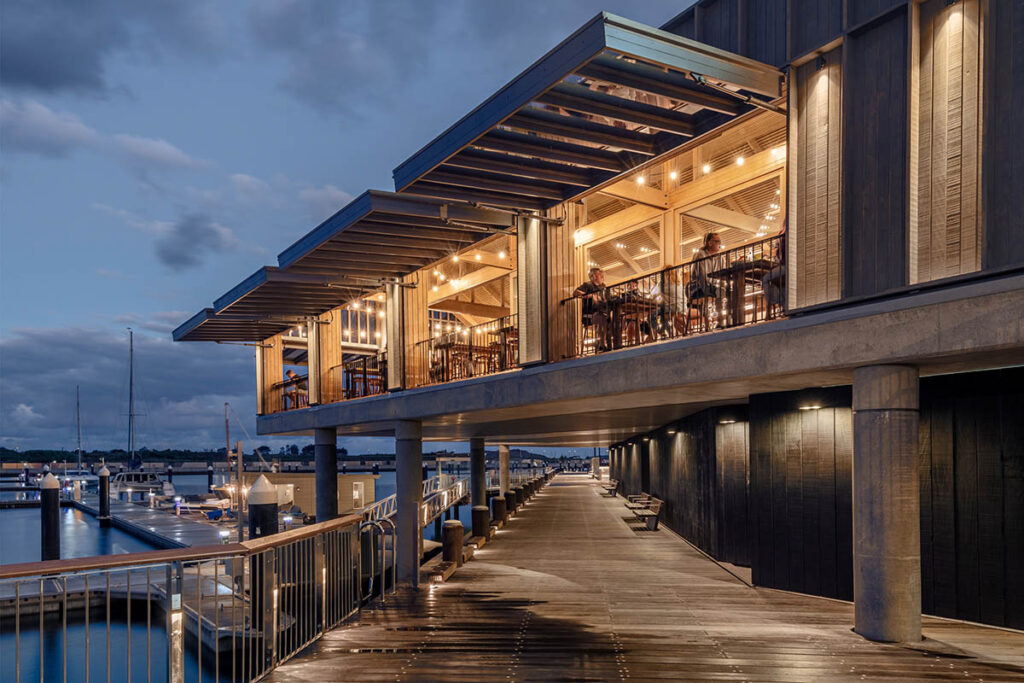 2022 – Overall Winner – Waterfront Tavern – H&E Architects